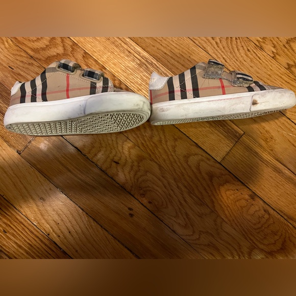 Kids Burberry sneakers size 26 - Picture 4 of 6